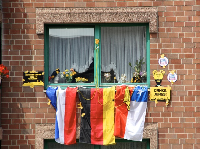 快船通过强 快船通过强